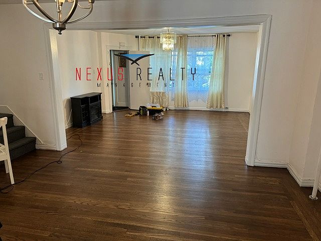 1st image of 2412 21st Ave #1