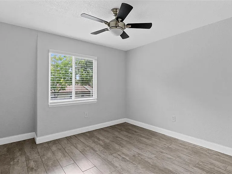 1938 Conway Rd #7 — Photo 12