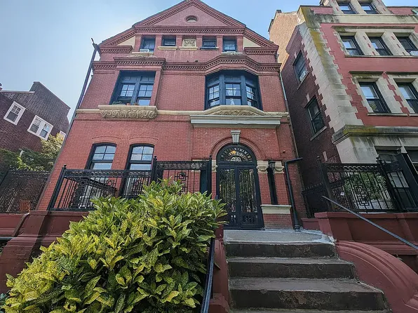 410 Clinton Ave APT A2, Brooklyn, NY 11238