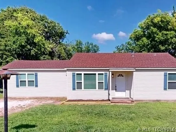 1004 S Highland St, Ada, OK 74820