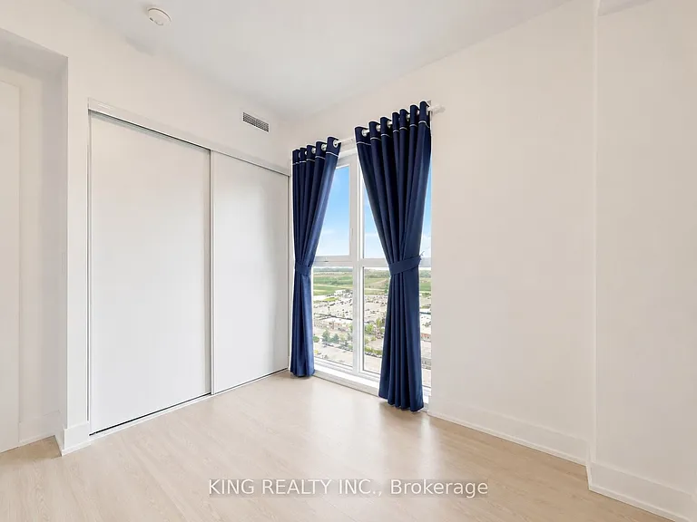 2545 Simcoe St N #2217 — Photo 12