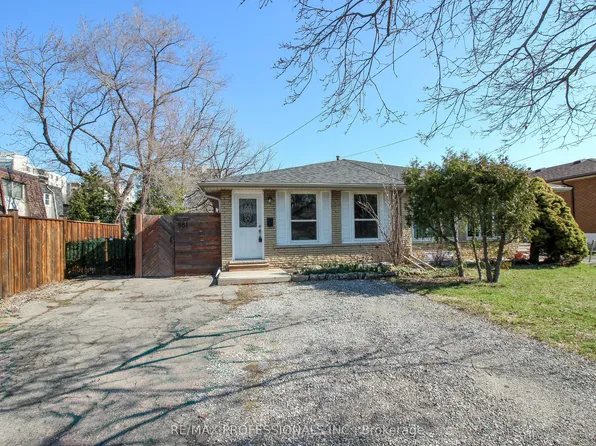 881 Lawrence Rd, Hamilton, ON L8K 2A4