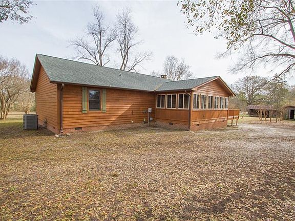 5th image of 110 Shirley Cir