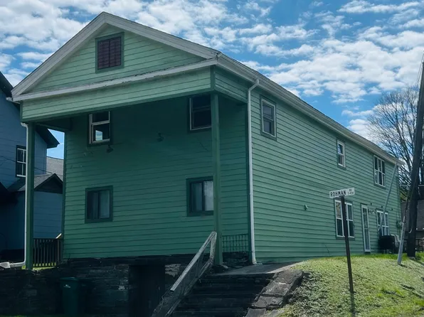 100 Richardson Ave #2, Shohola, PA 18458