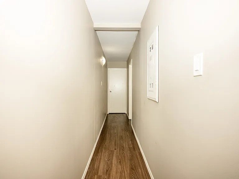 2331 Pembina Hwy — Photo 12