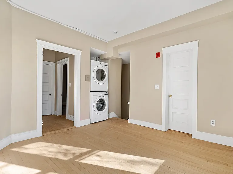 10 Green St #4J — Photo 6