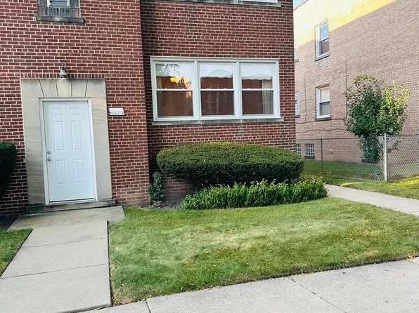 2830 W Summerdale Ave APT 1E, Chicago, IL 60625