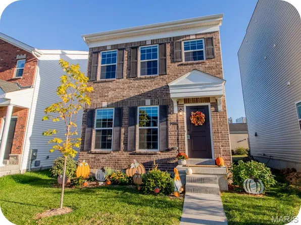 9414 Woolworth Dr, Saint Louis, MO 63126