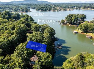 6516 Harbor Ln, Conover, NC 28613