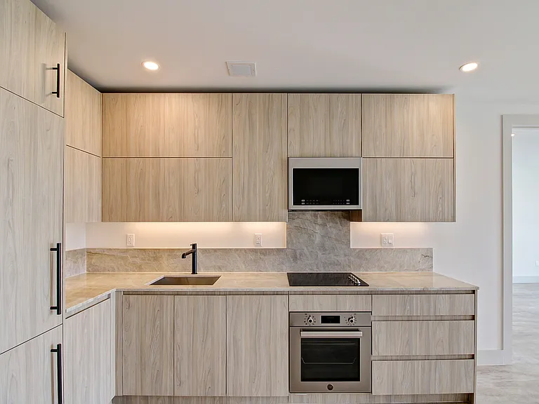 1110 De Kalb Ave #6B — Photo 8