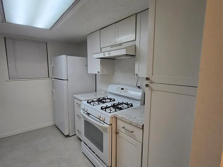 506 Corvette Ln — Photo 5