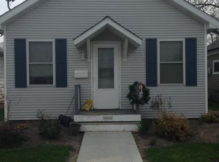 505 5th St, Harvard, IL 60033