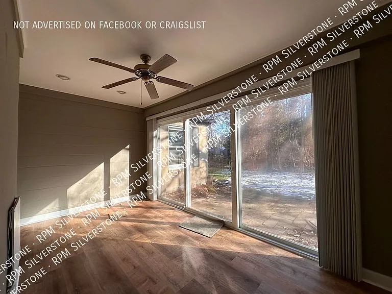 2362 Sanders Pl — Photo 8