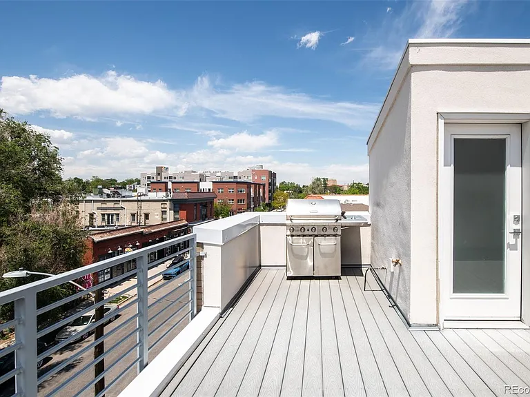 2420 Eliot St — Photo 24