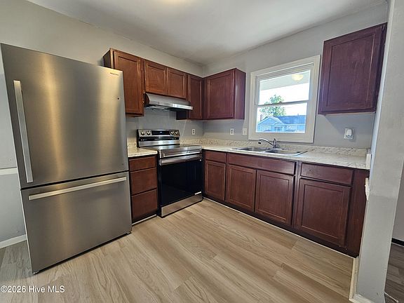 2nd image of 812 S 13th St
