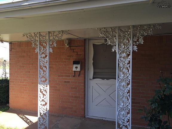 2nd image of 1907 Wenonah Ave APT A