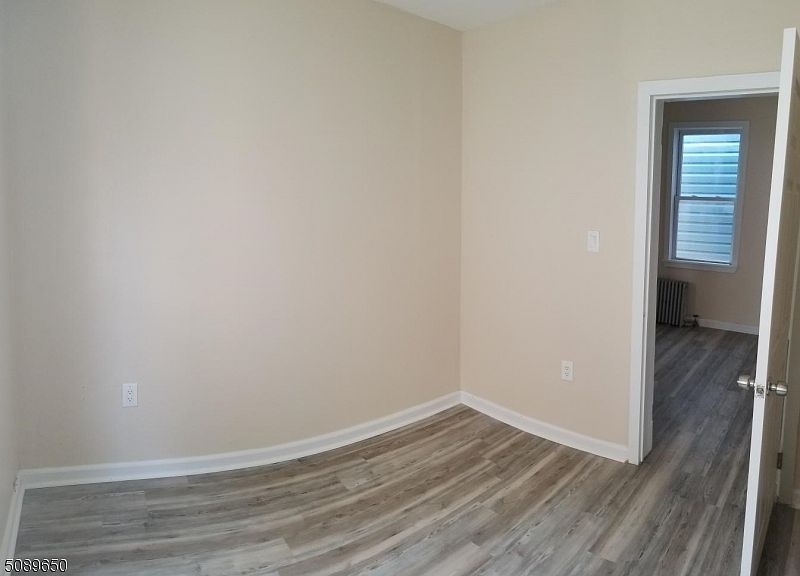 2nd image of 58 Cummings St Floor 2