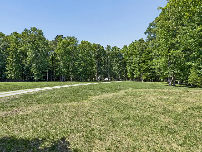 6450 Stewart Rd — Photo 76