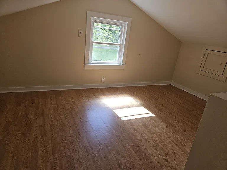 1238 Kenningston St — Photo 15