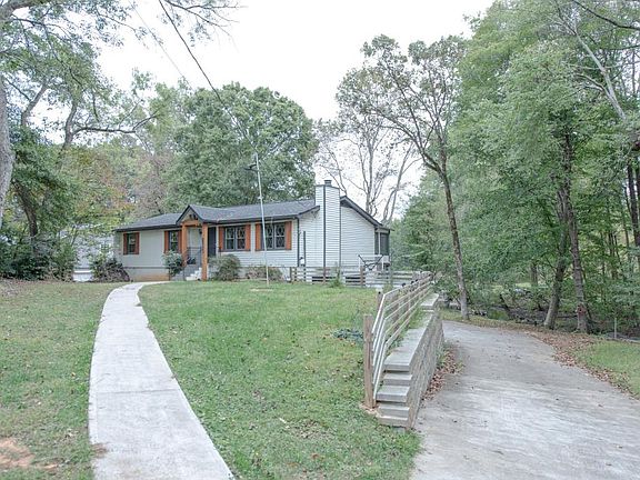 2nd image of 2702 Davenport Rd NW