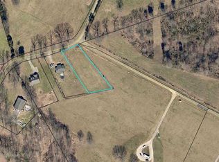 1120 J W York Rd, Scottsville, KY 42164