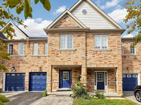 3947 Stardust Dr, Mississauga, ON L5M 8A4