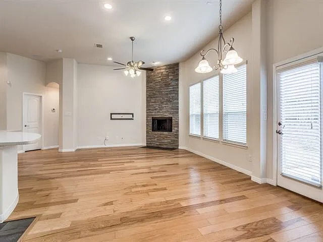 954 Pheasant Dr — Photo 21