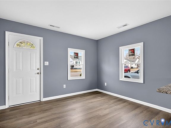 3rd image of 409 Olive St