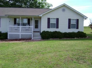 712 W Grumling Rd, Hodges, SC 29653