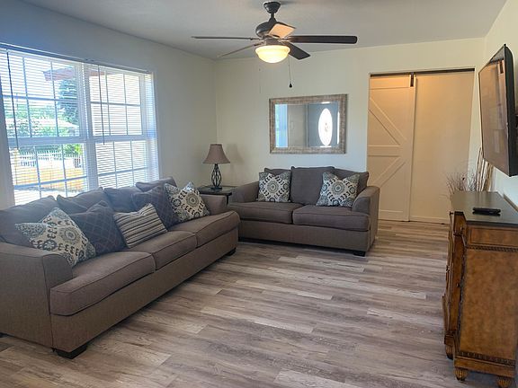 4th image of 2050 Lamar St