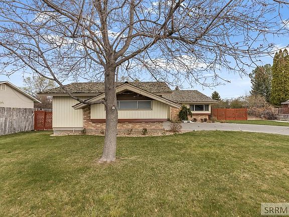 2nd image of 775 Wooten Way