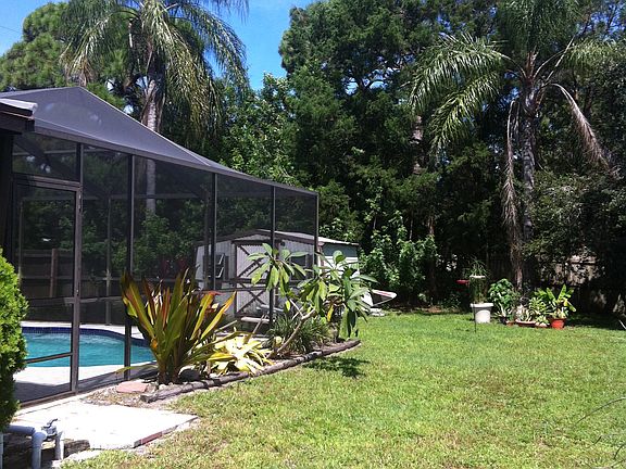 3rd image of 4829 Lahaina Dr