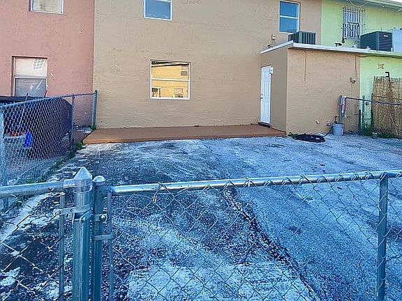 3rd image of 19133 NW 47th Ave