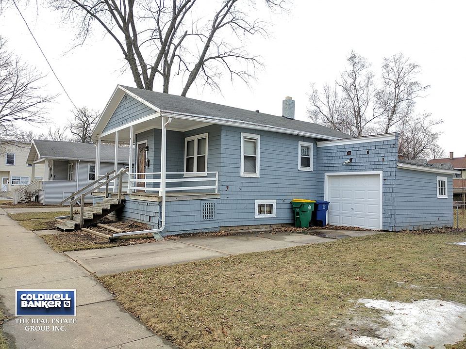 2nd image of 840 S Irwin Ave
