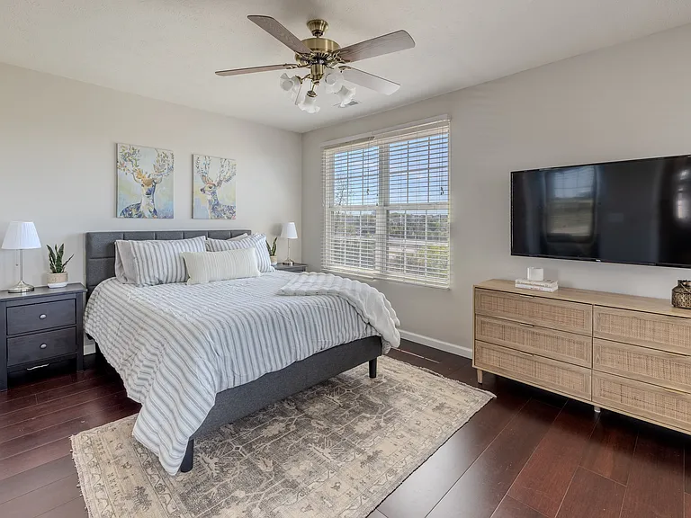 6180 N Pointe Dr — Photo 22