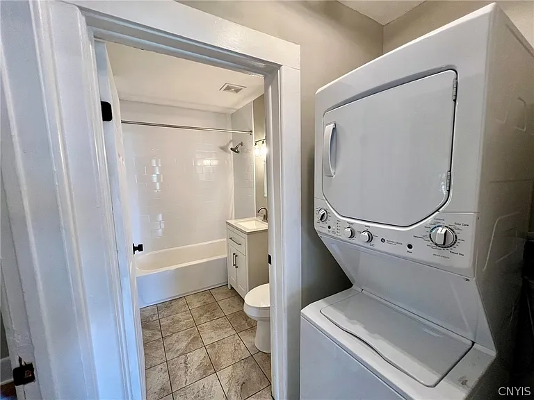 101 Lowell Ave #101 — Photo 20