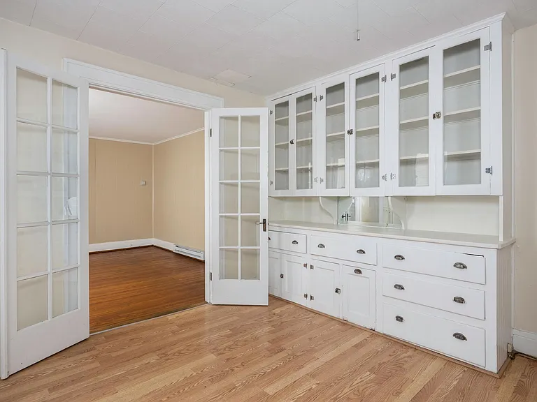 218 Lexington Ave #2 — Photo 10