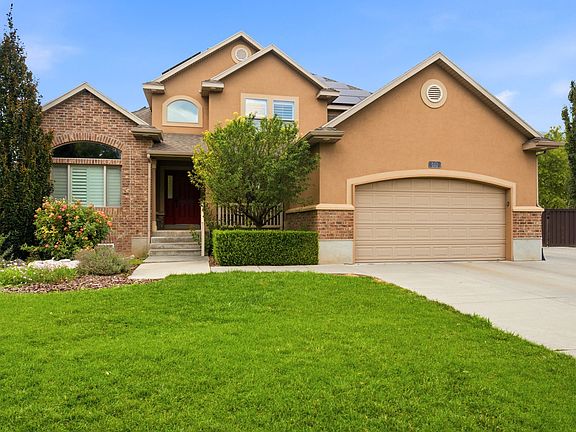 3rd image of 552 W Miller Way