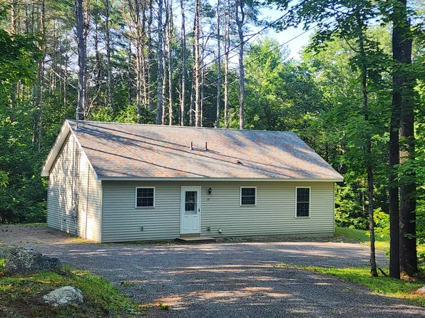 39 Pond Road, New Gloucester, ME 04260