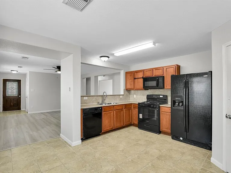 6507 Bluestone Springs Ln — Photo 5