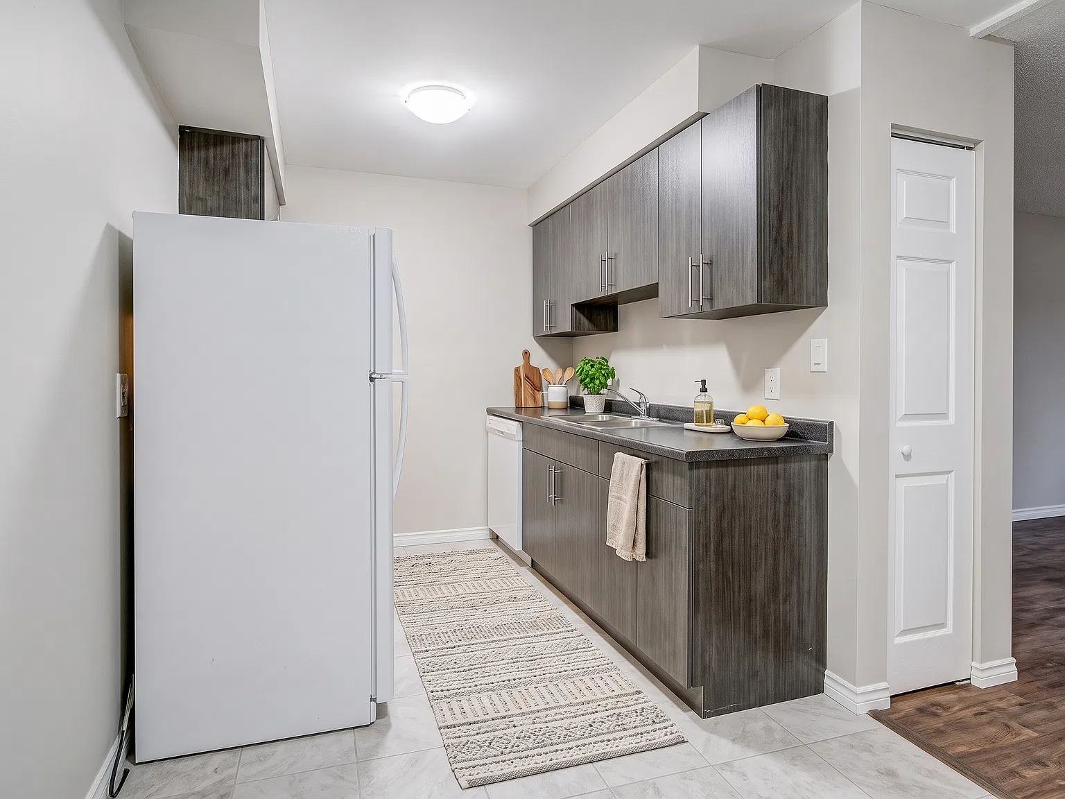 1 bed, $1,275 — Photo 4
