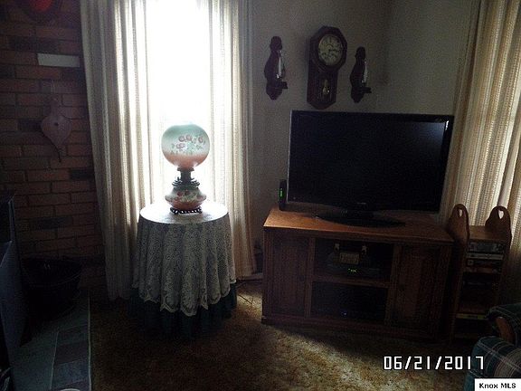 3rd image of 104 Tilton St