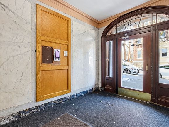3rd image of 28 Quint Ave #18C