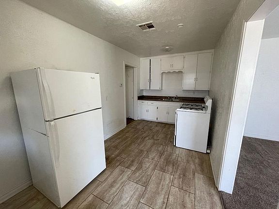 4th image of 1025 Arkansas St