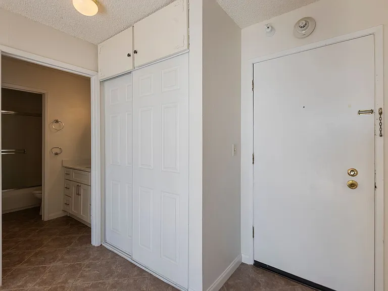 3 Admiral Dr #F263 — Photo 14
