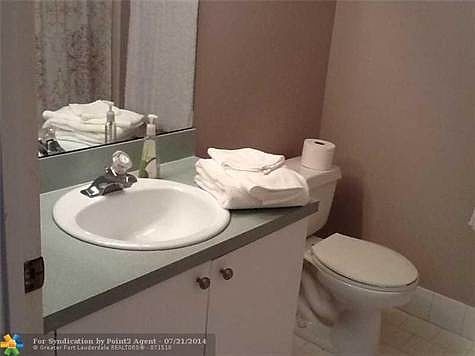 5th image of 3620 NW 23rd Pl