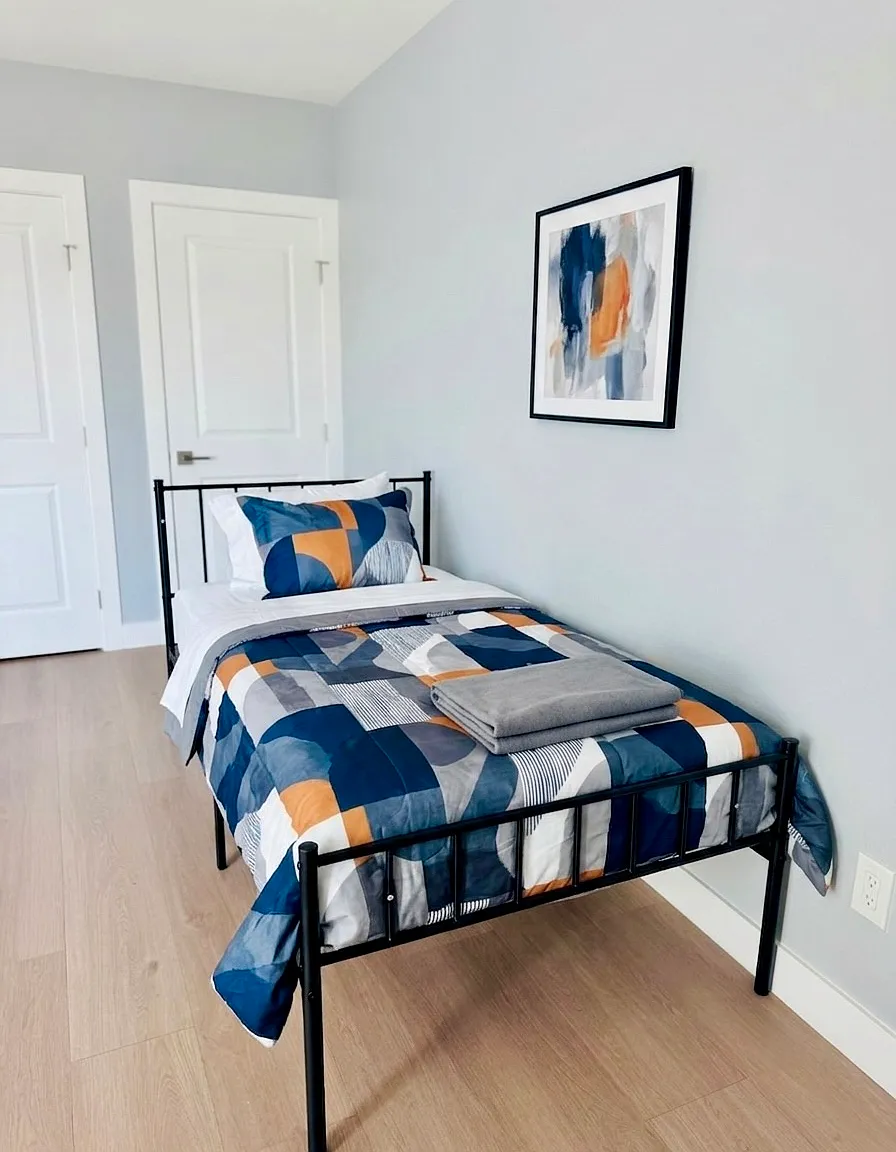 5 bed, $750 — Photo 2