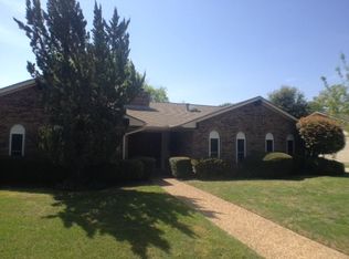 510 Hanover Ln, Irving, TX 75062