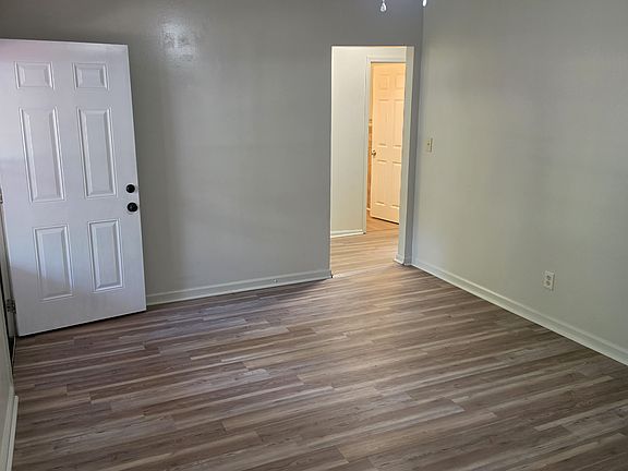 3rd image of 5 Springdale Dr NW