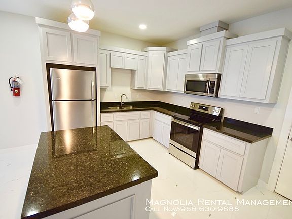 4th image of 1226 Upas Dr APT 3